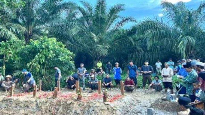 Tangis Histeris, 5 Orang di Satu Keluarga Dimakamkan dalam Satu Liang, Korban Pembunuhan Siswa SMK