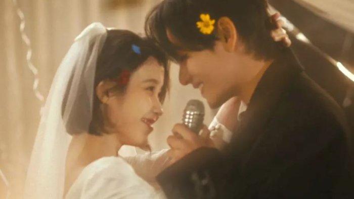 U dan V BTS Ceritakan Kisah Cinta yang Memilukan Dalam MV Sinematik 'Love Wins All'