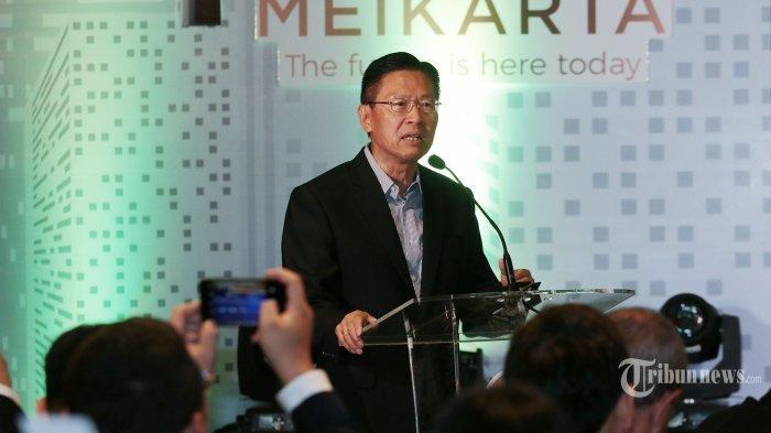 CEO Lippo Group James Riady memberikan kata sambutan sebelum menyaksikan penandatanganan MoU dengan sepuluh institusi global dalam bidang pendidikan, kesehatan dan teknologi di Hotel Aryaduta, Jakarta Pusat, Rabu (21/3/2018).