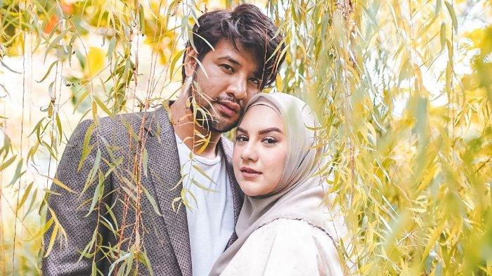 Pasangan selebriti Irish Bella dan Ammar Zoni.