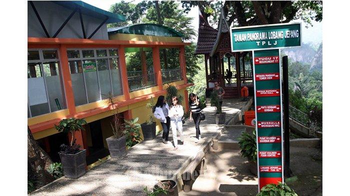 Taman Panorama Lobang Jepang di Bukittinggi.