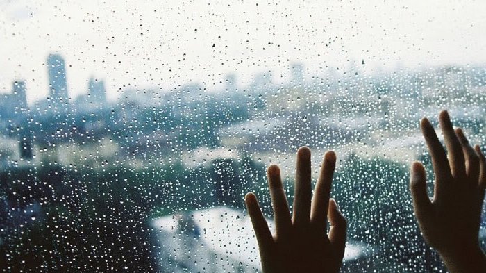 Ilustrasi - Gerimis dan mendung melanda Kota Depok pagi ini.