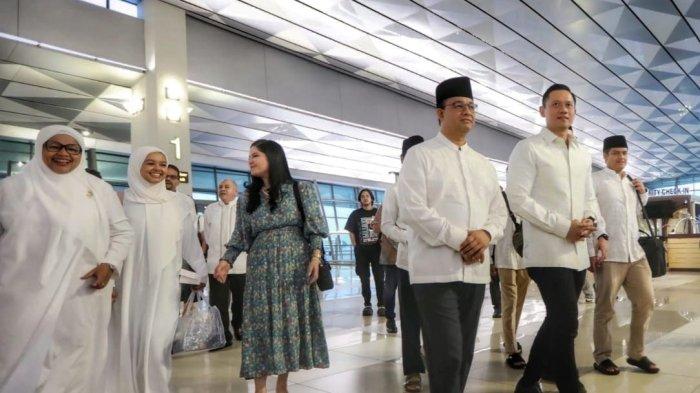 Ketua Umum Partai Demokrat, Agus Harimurti Yudhoyono (AHY) melepas keberangkatan bakal calon Presiden (Bacapres) Koalisi Perubahan, Anies Baswedan untuk menunaikan Ibadah Haji 1444 H, Kamis (22/6/2023) di Bandara Soekarno-Hatta, Tangerang.