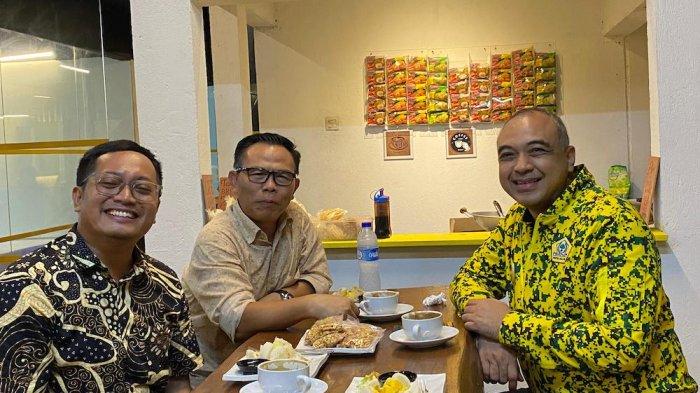 Ketua DPD Golkar DKI Jakarta, Ahmed Zaki Iskandar yang juga merupakan Caleg DPR RI Dapil DKI Jakarta Tiga saat ditemui Warta Kota di DPD Golkar DKI Jakarta, Menteng, Jakarta Pusat, Senin (8/1/2024) malam