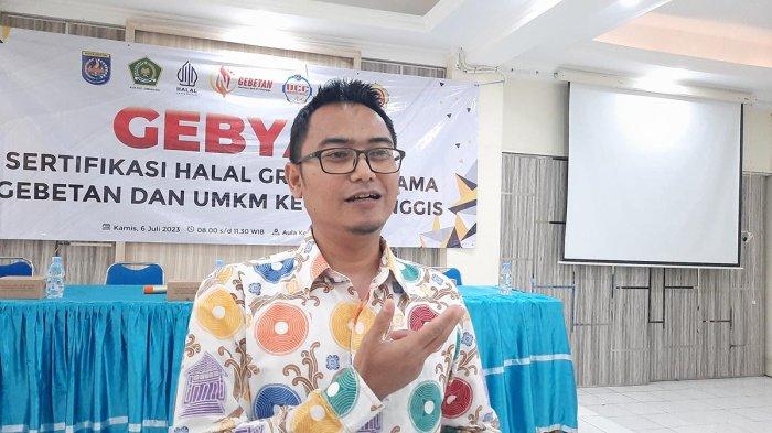 Anggota DPRD Kota Depok Ade Supriyatna saat ditemui di Kantor Kecamatan Cimanggis, Depok, Kamis (6/7/2023).