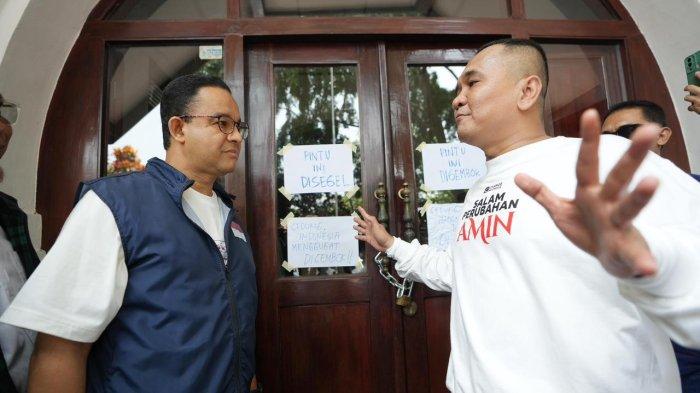 Pengalaman kurang baik disaksikan bacapres Anies Baswedan saat kegiatan di Kabupaten Bandung Barat, ternyata berlanjut ke Kota Bandung lantaran mendadak dari pihak Pengelola Gedung Indonesia Menggugat tak mengizinkannya berkegiatan bersama para pendukungnya, Minggu (8/10/2023).
