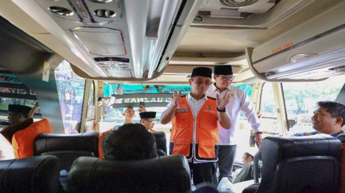 Badan Amil Zakat Nasional (BAZNAS) RI melepas keberangkatan 522 peserta mudik gratis yang terdiri dari marbot masjid, guru ngaji, guru pesantren atau madrasah dan pendakwah.