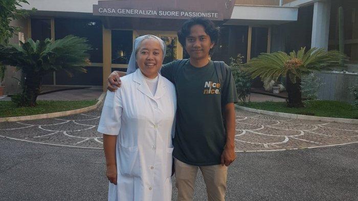 Deni Iskandar bersama Suster Fransisca di Vatikan, Roma, Italia
