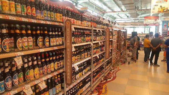 Indie Light sebagai lighting consultant memberikan pencahayaan khusus supermarket pada GrandLucky Supermarket BSD City, Tangerang, yang resmi dibuka, Rabu (22/11/2023).