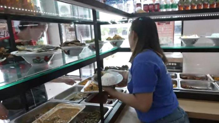 WARTEG - Warteg menjadi salah satu tempat makan yang paling diminati masyarakat menegah bawah. 