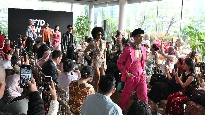 IFW 2025 Angkat Jakarta Lewat Ronakultura: Budaya, Wastra, dan Fashion