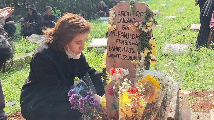 Bintang FTV Indra Jaylani Meninggal Dunia, Keluarga Ungkap karena ...