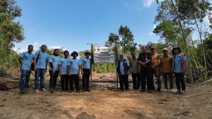 WWF Indonesia dan PT Indonesia Epson Industry meluncurkan inisiatif 'Pohon untuk Kehidupan' di Sebangau-Katingan, Kalimantan Tengah.