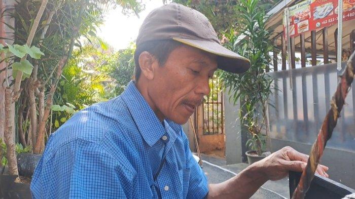 Jaja penjual kembang tahu khas Cirebon