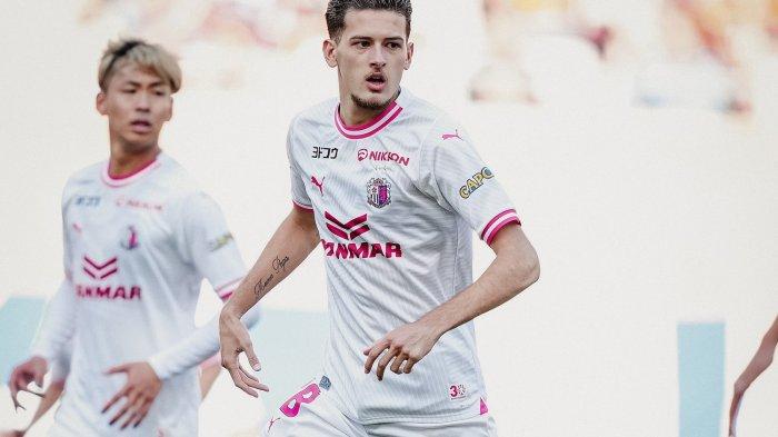 Bek Timnas U23 Indonesia, Justin Hubner, absen lawan Guinea.