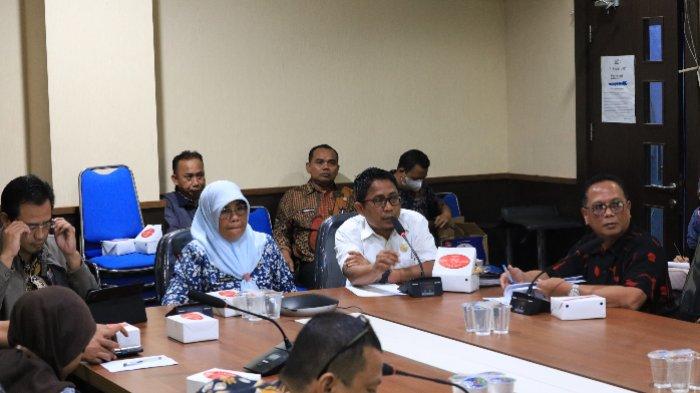 Ketua Dewan Perwakilan Rakyat Daerah (DPRD) Kota Tangerang Gatot Wibowo mendukung upaya menjaga ketahanan pangan di Kota Tangerang yang juga menjadi salah satu prioritas utama dalam postur APBD Tahun Anggaran 2024.