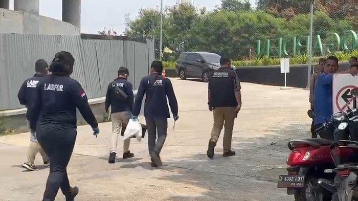 Kasatreskrim Polres Metro Tangerang Kota, Kompol Rio Mikael Tobing bersama tim saat melakukan olah kejadian perkara.