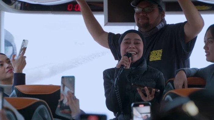 Pedangdut Lesti Kejora dan Happy Asmara mengajak bernyanyi dan bergoyang disela jalan-jalan di sejumlah negara Eropa. Dari Italia, Lesti Kejora dan Happy Asmara bersama rombongan MS Glow mengunjungi Swiss dan berujung di Paris, Perancis. Mereka jalan-jalan dan berkeliling ke sejumlah negara di Benua Biru itu sejak 4 Februari 2024.