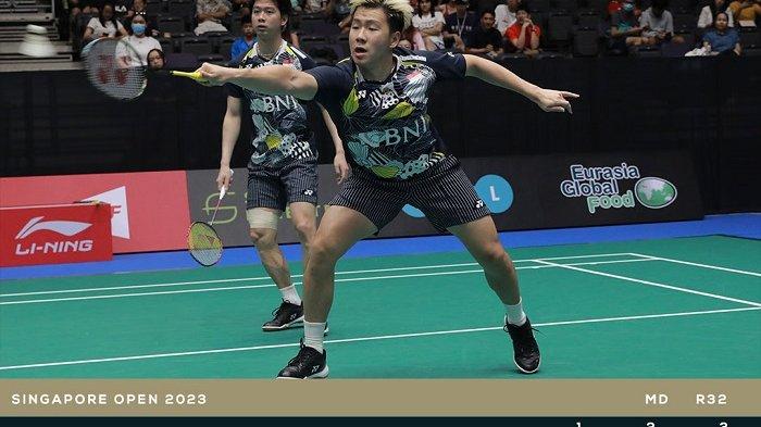 Marcus Fernaldi Gideon/Kevin Sanjaya Sukamuljo, kalahkan Su Ching Heng/Ye Hong Wei.