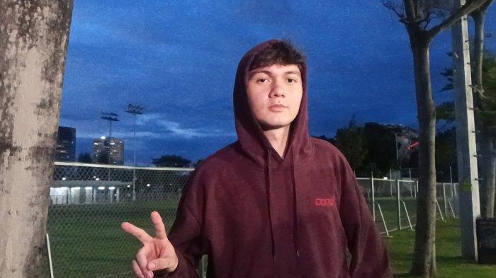 Dulu atlet sepak bola kini jadi penyanyi