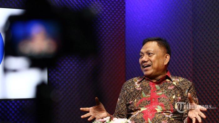 Bendahara DPP PDIP Olly Dondokambey.