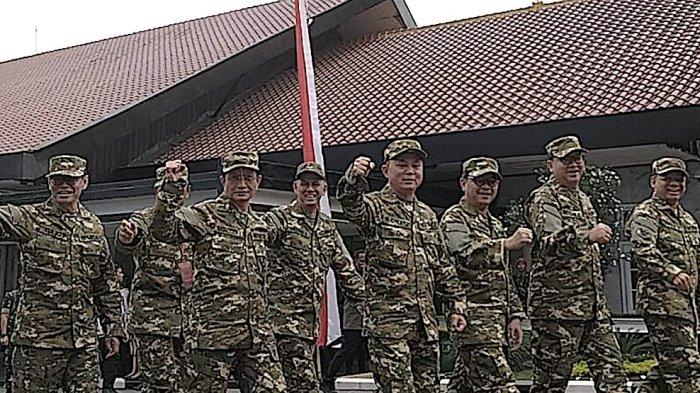 Para menteri Kabinet Merah Putih mengikuti pembekalan di Akmil Magelang Jawa Tengah, Sabtu (26/10/2024).
