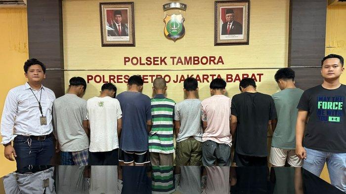Para pelajar SMK yang menamakan diri sebagai BATHRIX PUTRA ditangkap jajaran Polres Jakarta Barat pada Jumat (22/9/2023).