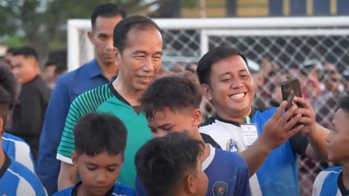 Cawe-cawe Presiden Jokowi saat Pilpres 2024, bikin khawatir lawan politik dan sebagian masyarakat Indonesia.