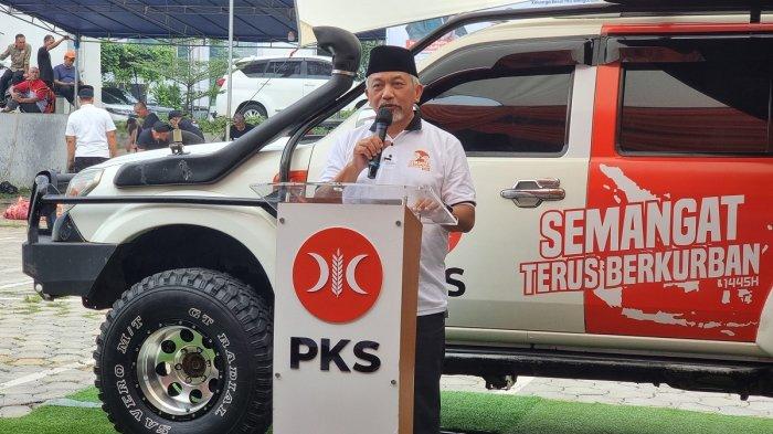 Presiden PKS Ahmad Syaikhu saat acara Tebar Kurban di DPP PKS pada Selasa (18/6/2024) pagi.