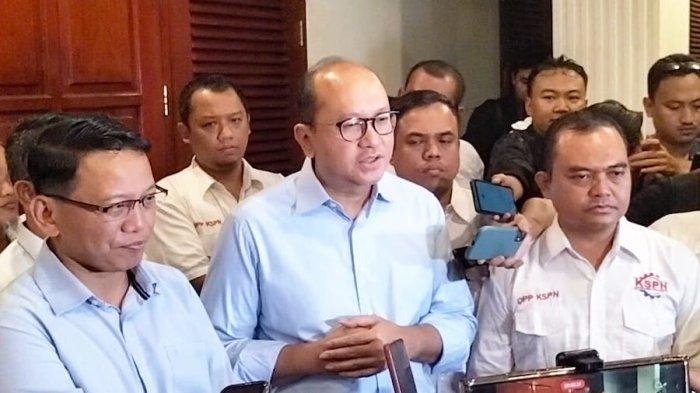 Ketua TKN Prabowo-Gibran Rosan Roeslani saat di kediaman Prabowo Subianto di Kertanegara IV, Jakarta Selatan, Rabu (29/11/2023) malam.