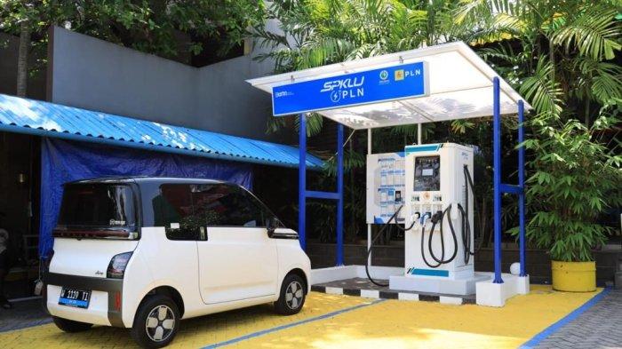 Iliustrasi Stasiun Pengisian Kendaraan Listrik Umum (SPKLU).