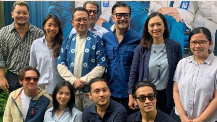 Serial Sekotengs menghadirkan deretan aktor dan aktris ternama. Ada Adipati Dolken, Giorgino Abraham, Abidzar Al-Ghifari, Arbani Yasiz, Zee eks JKT48, Della Dartyan, Arsy Shaqueena, Iffa Nungki Kusumastuti, Ira Wibowo, Alvin Adam, hingga Ferry Salim, Willem Bevers, Piet Pagau, dan Sarah Sechan. Serial Sekotengs tayang di Prime Video, Kamis (26/9/2024).