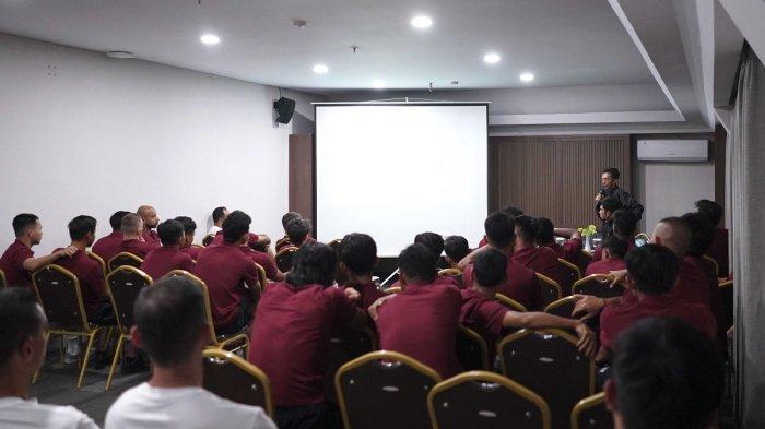 Piala Presiden 2024 Gunakan VAR, Pelatih Persija Carlos Pena: Bisa Bantu Tingkatkan Kualitas Liga 1 - Halaman all - Wartakotalive | Arenanews-1