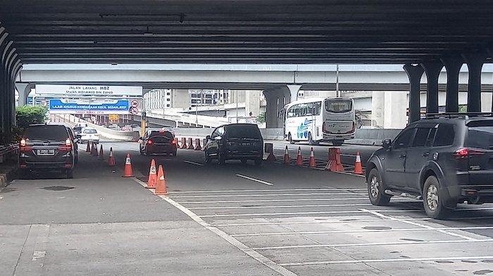 Jalan Tol Layang MBZ kerap terjadi kecelakaan, karena itu pengendara harus waspada.