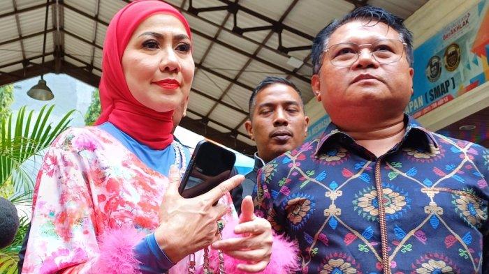 Venna Melinda tetap akan bercerai dengan Ferry Irawan