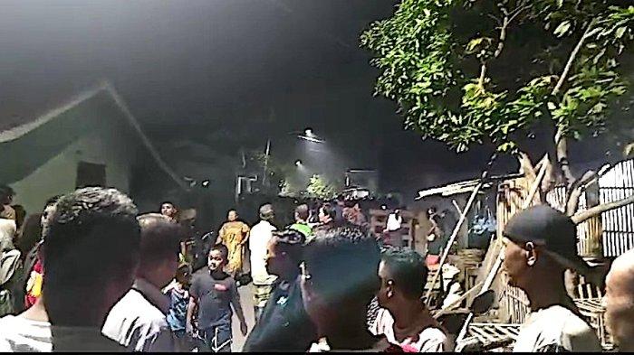 Viral video warga geruduk pesantren di Kabupaten Bekasi, ada dugaan sejumlah santriwati menjadi korban pelecehan seksual oknum guru Ponpes, Jumat (27/9/2024)