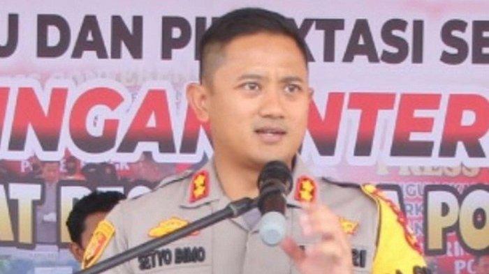 Kapolres Bengkalis AKBP Setyo Bimo Anggoro mengatakan pihaknya mengerahkan psikolog memeriksa kejiwaan siswa SMP beriniial APS, yang tega membunuh dan merudapaksa adik kelas.