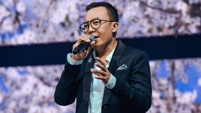 Ari Lasso Lengkapi Konser 3 Dekade dengan Lagu 'Menangis Diam Diam' dan  Berharap Semesta Mendukung - Wartakotalive.com
