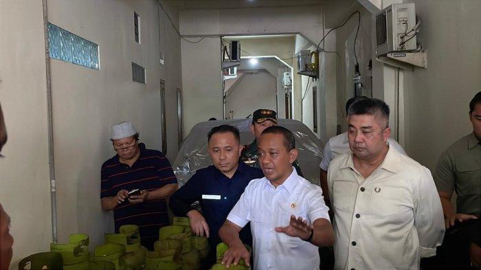 Bahlil Lahadalia Menteri Energi dan Sumber Daya Mineral (ESDM), Bahlil Lahadalia menyarankan masyarakat untuk mengerti dan memberi pemerintah waktu, Selasa (4/2/2025).