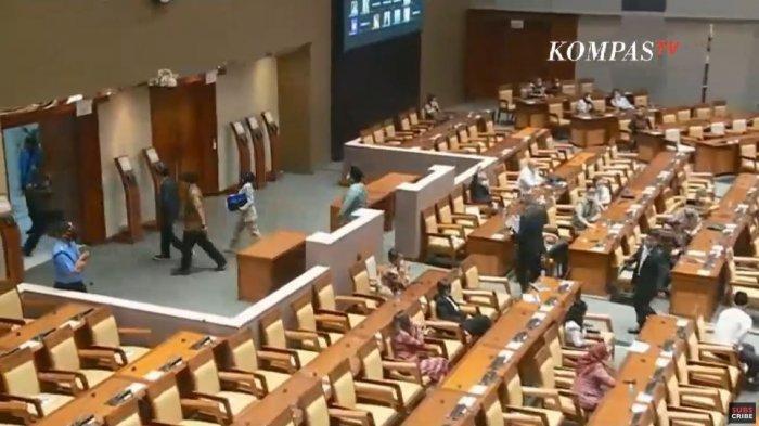 Ilustrasi suasana sidang paripurna di DPR RI yang sepi.