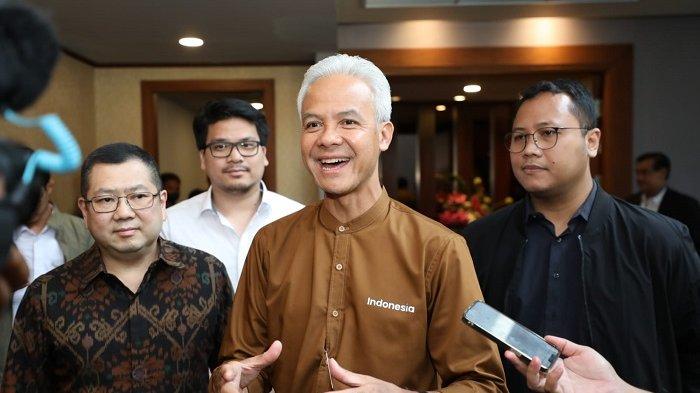 Capres nomor urut 3 Ganjar Pranowo ditemani Ketua Umum Perindo Hary Tanoesoedibjo menemui Pendeta Niko Njotorahardjo, Rabu (20/12/2023).