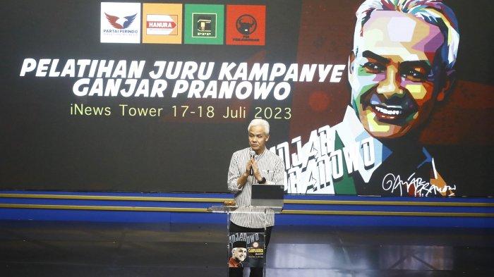 Bakal calon presiden dari PDIP Ganjar Pranowo berpidato saat pelatihan juru kampanye di Jakarta, Senin (17/7/2023).