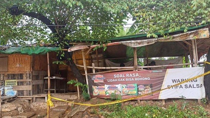 Sebuah gubuk tepat di depan Gudang Semen Merah Putih Jatiasih ini sempat dijadikan tempat 60 remaja berkumpul pada Sabtu (21/9/2024) dini hari. (KOMPAS.com/BAHARUDIN AL FARISI)