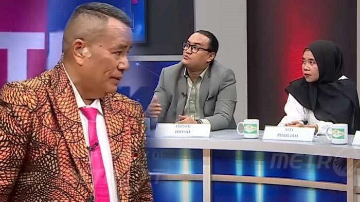 Hotman Paris saat mewawancarai Siti Mauliah dan kuasa hukum Rusdy Ridho.