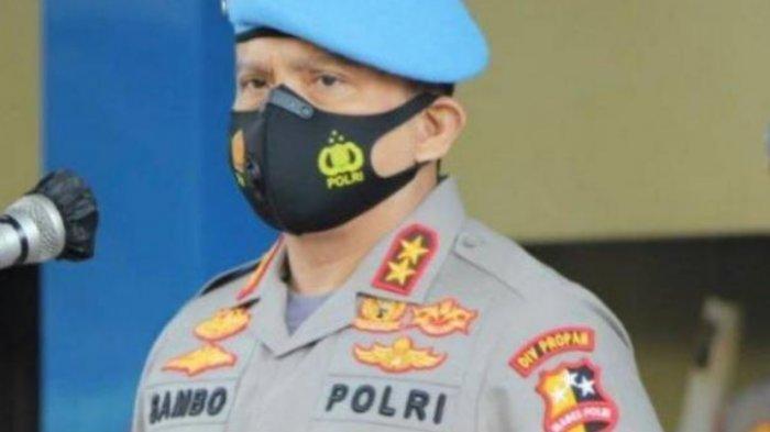 Kepala Divisi Propam Polri Irjen Pol Ferdy Sambo menyatakan minta maaf akan peristiwa pemerkosaan yang dilakukan Briptu Nikmal Idwar yang menghebohkan itu. Pelaku dipecat dan diproses secara hukum.