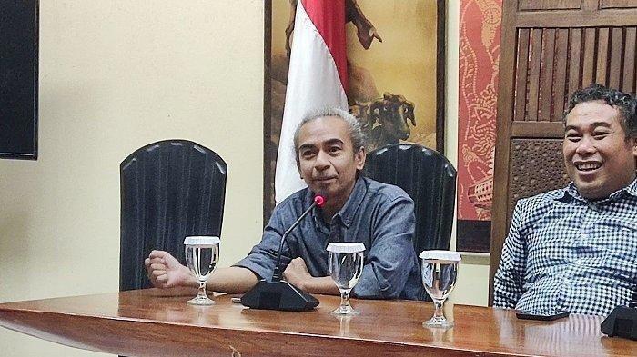 Pengamat politik sekaligus Direktur Monitoring Komite Independen Pemantau Pemilu (KIPP) Indonesia, Jojo Rohi di Jakarta Selatan, rabu (7/2/2024). Jojo Rohi turut menanggapi mengenai usulan hak angket dugaan kecurangan Pemilu 2024 dari sejumlah partai politik (parpol). (Tribunnews.com/ Rahmat W Nugraha).