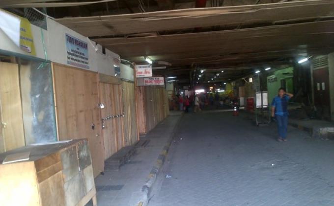 Kawasan Pasar Senen sepi karena kebanyakan pedagang tidak berjualan pada hari pemilihan presiden-wapres.