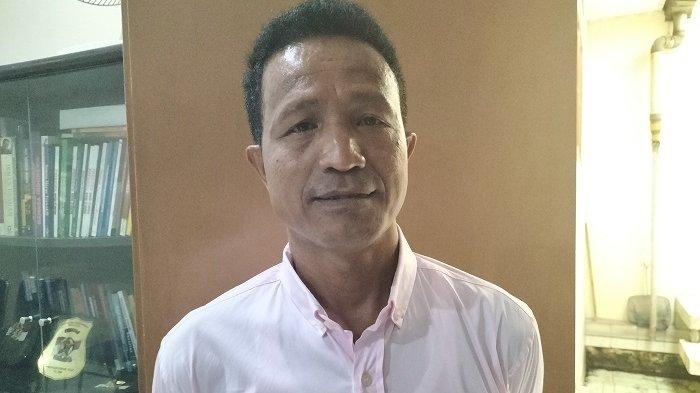Peneliti Forum Masyarakat Peduli Parlemen Indonesia (Formappi), Lucius Karus, menduga rakyat kena prank hak angket.