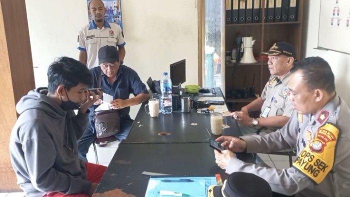 Didik Yusuf, petugas SPBU, sedang memberikan keterangan kepada polisi terkait kejadian penodonhgan pistol oleh seorang pengemudi mobil di SPBU rest area kilometer 10 tol Jagorawi, Kecamatan Cipayung, Jakarta Timur, Kamis (23/1/2025).