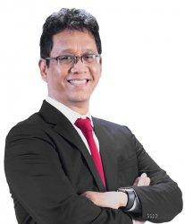 Purbaya Yudhi Sadewa berdiskusi dengan para pejabat keuangan